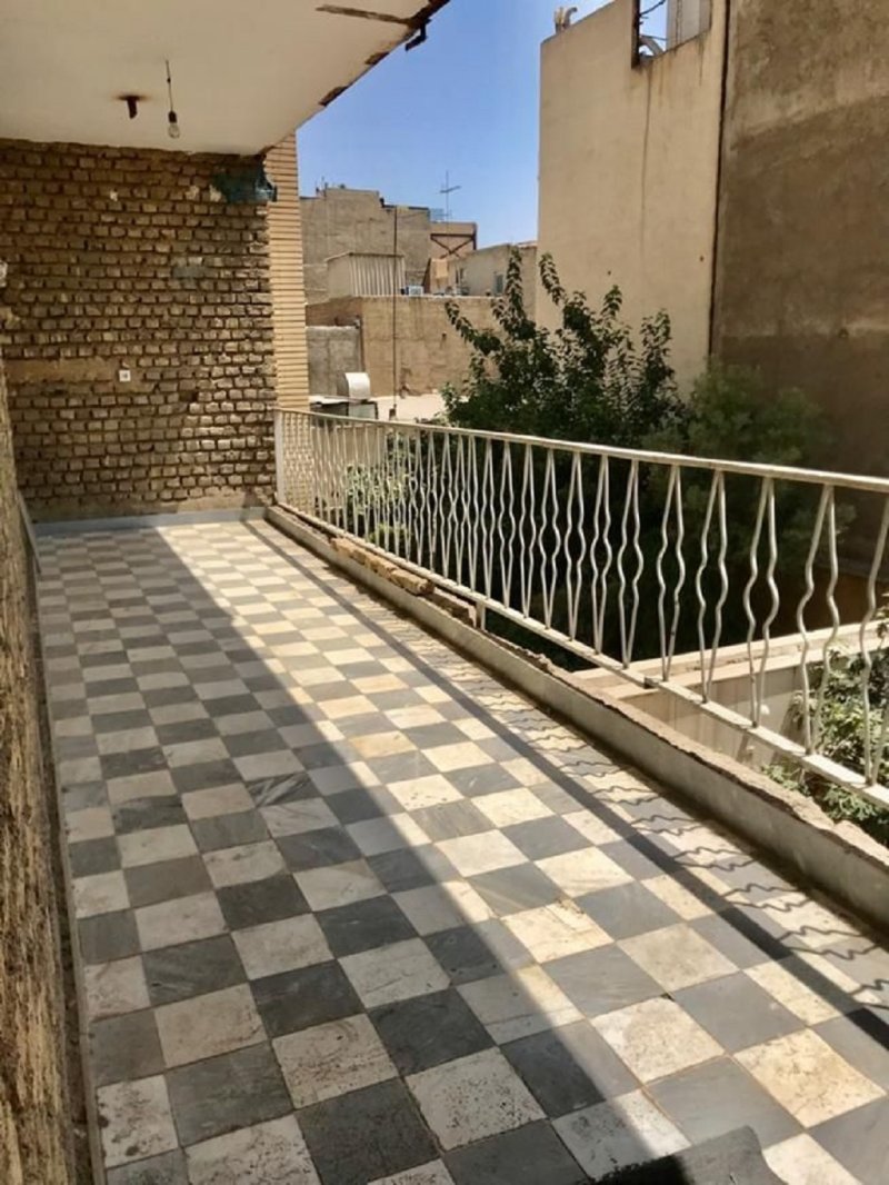 خانه 300 متری دو خوابه در ورامین تهران