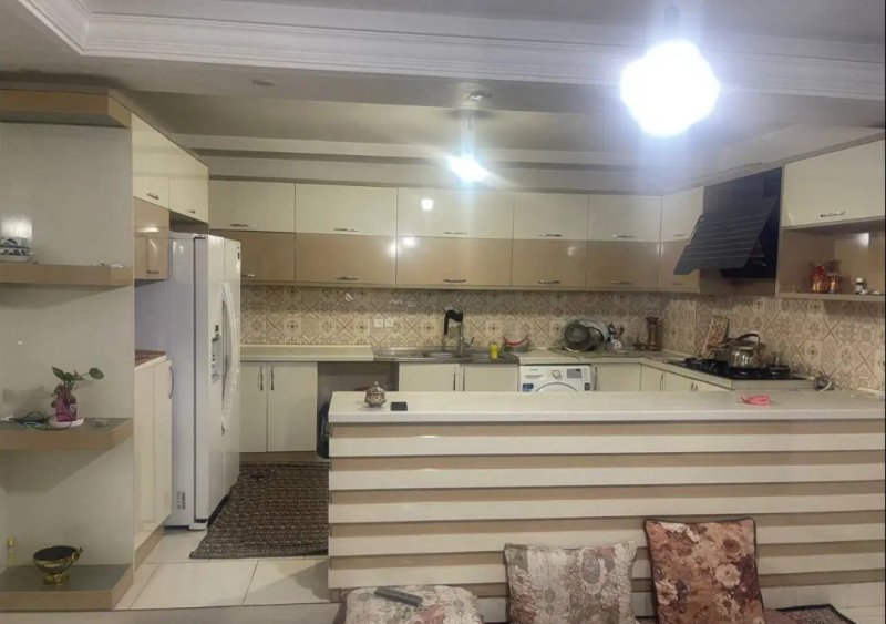 آپارتمان 119 متری دو خوابه در بلوار باهنر ورامین13536220756
