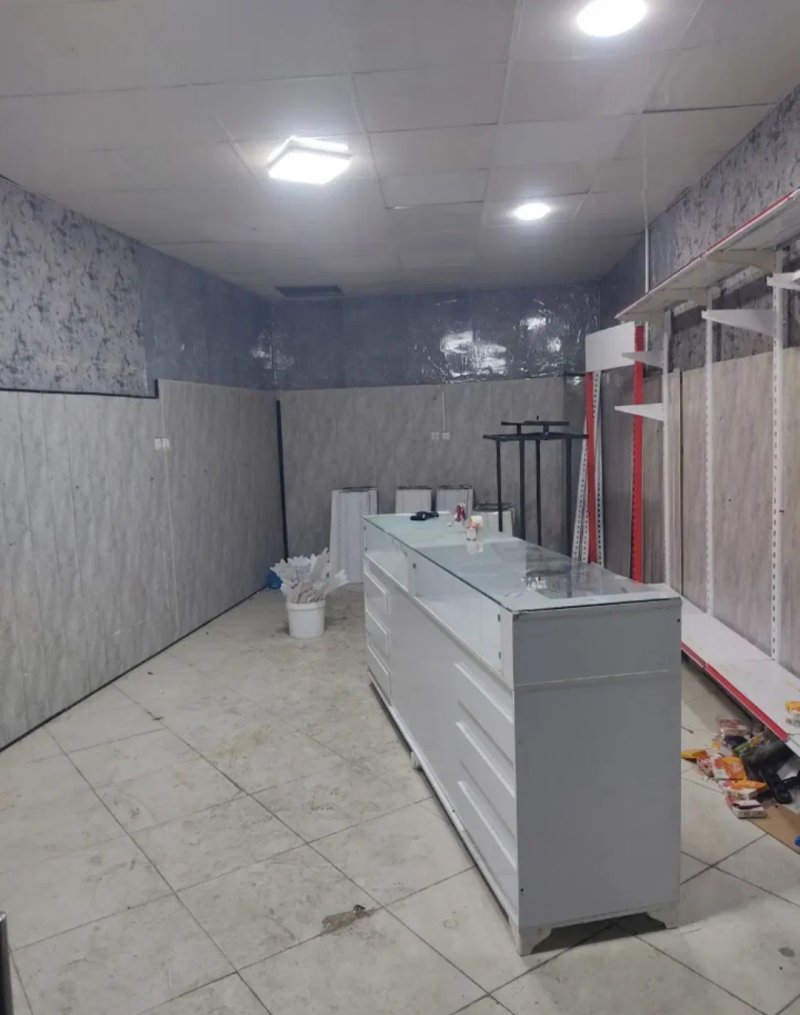 تجاری 37 متری در ورامین13537520778