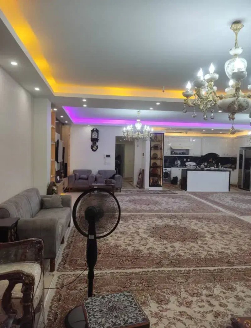 آپارتمان 170 متری سه خوابه در ورامین