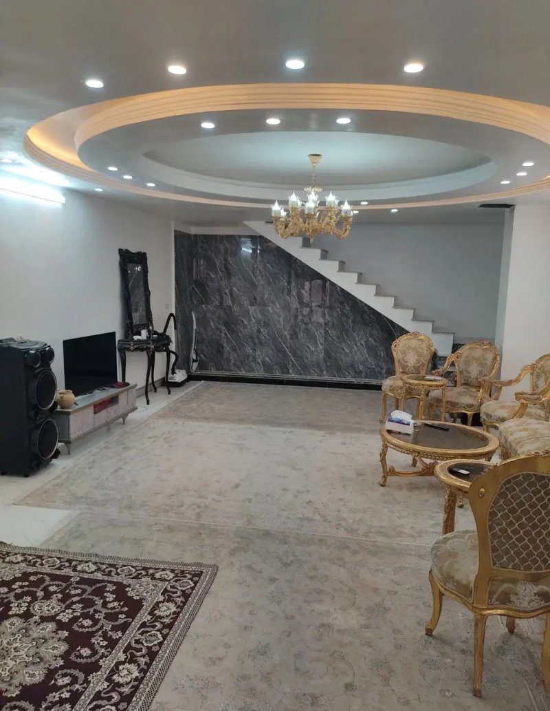 آپارتمان 75 متری سه خوابه در ورامین