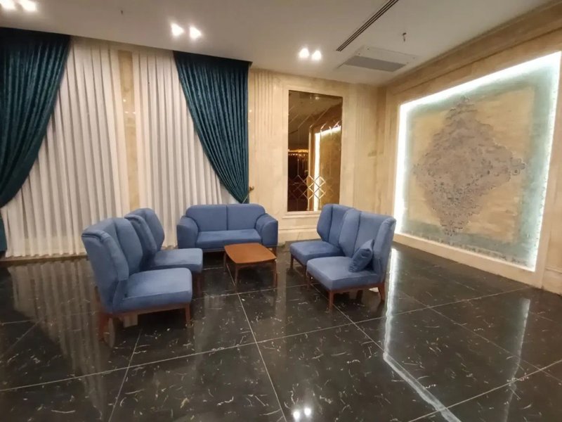 آپارتمان 180 متری سه خوابه در حسین آباد تهران
