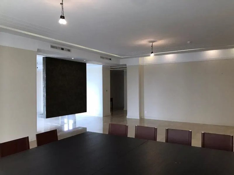 آپارتمان 250 متری سه خوابه در فرمانیه غربی تهران13562921223