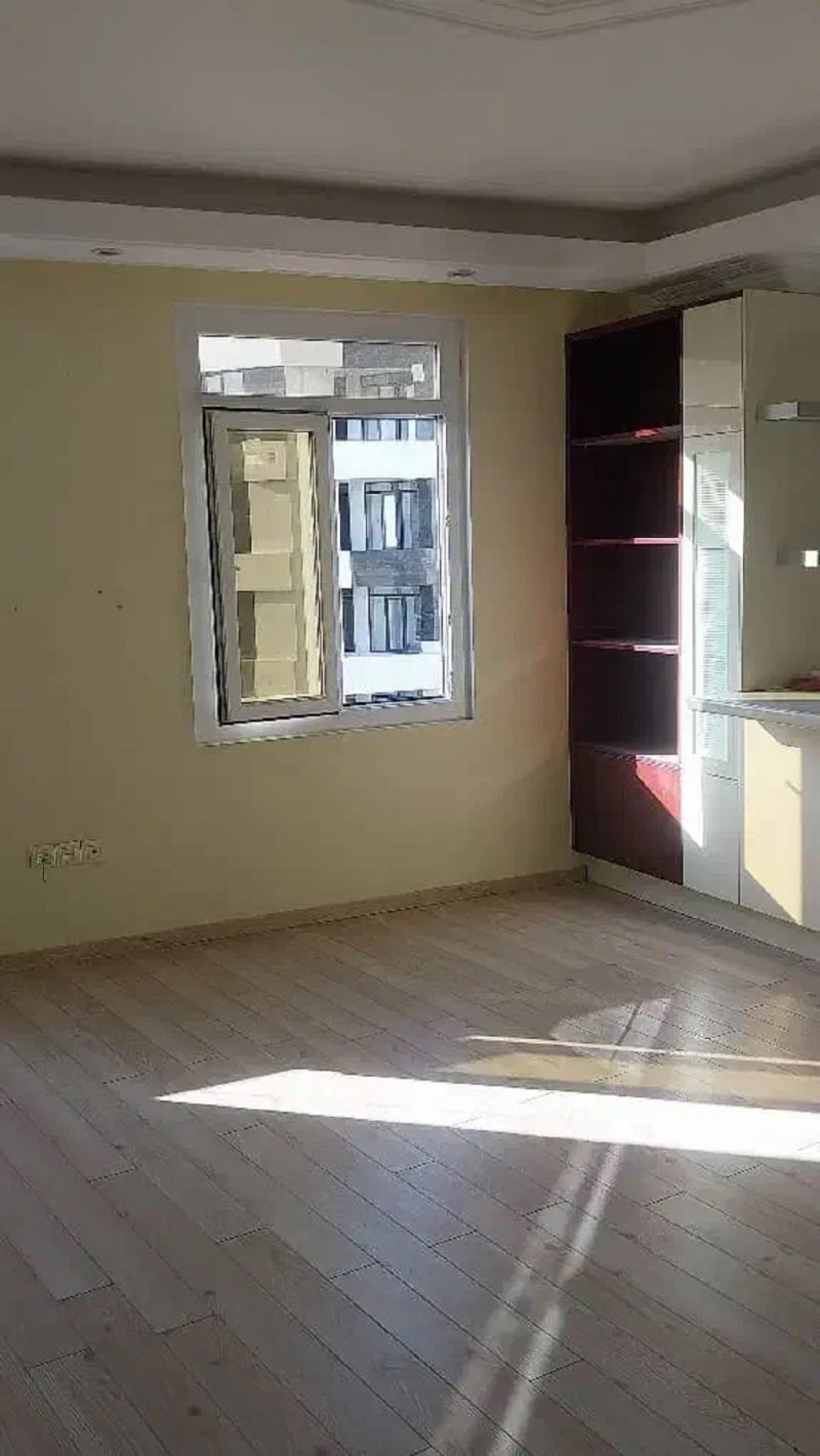 آپارتمان 70 متری یک خوابه در چیذر تهران13568821432