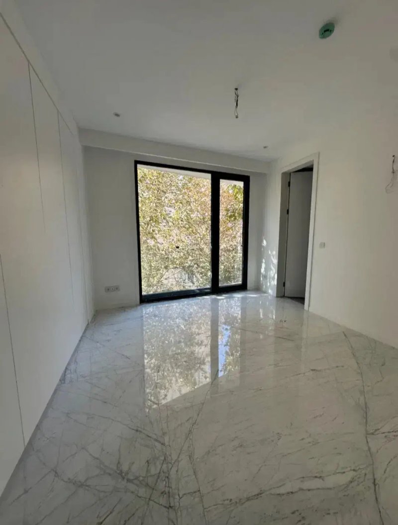 آپارتمان 300 متری سه خوابه در فرمانیه تهران13585621751