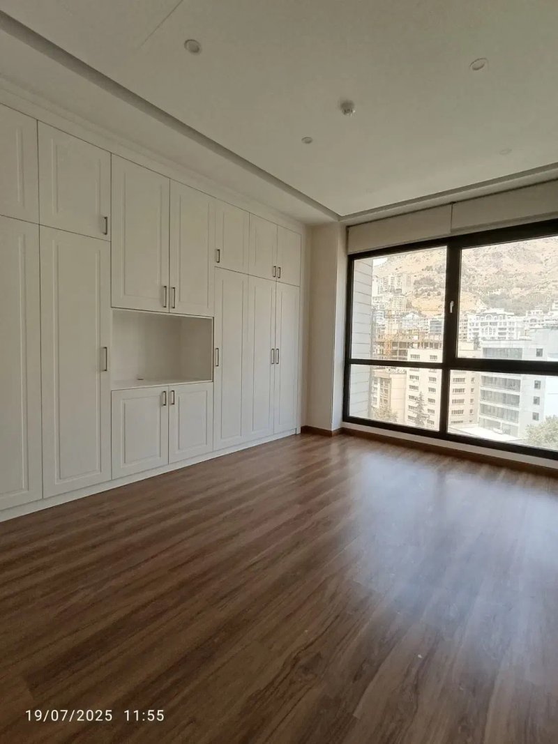 آپارتمان 300 متری چهارخوابه در اقدسیه تهران13586121773