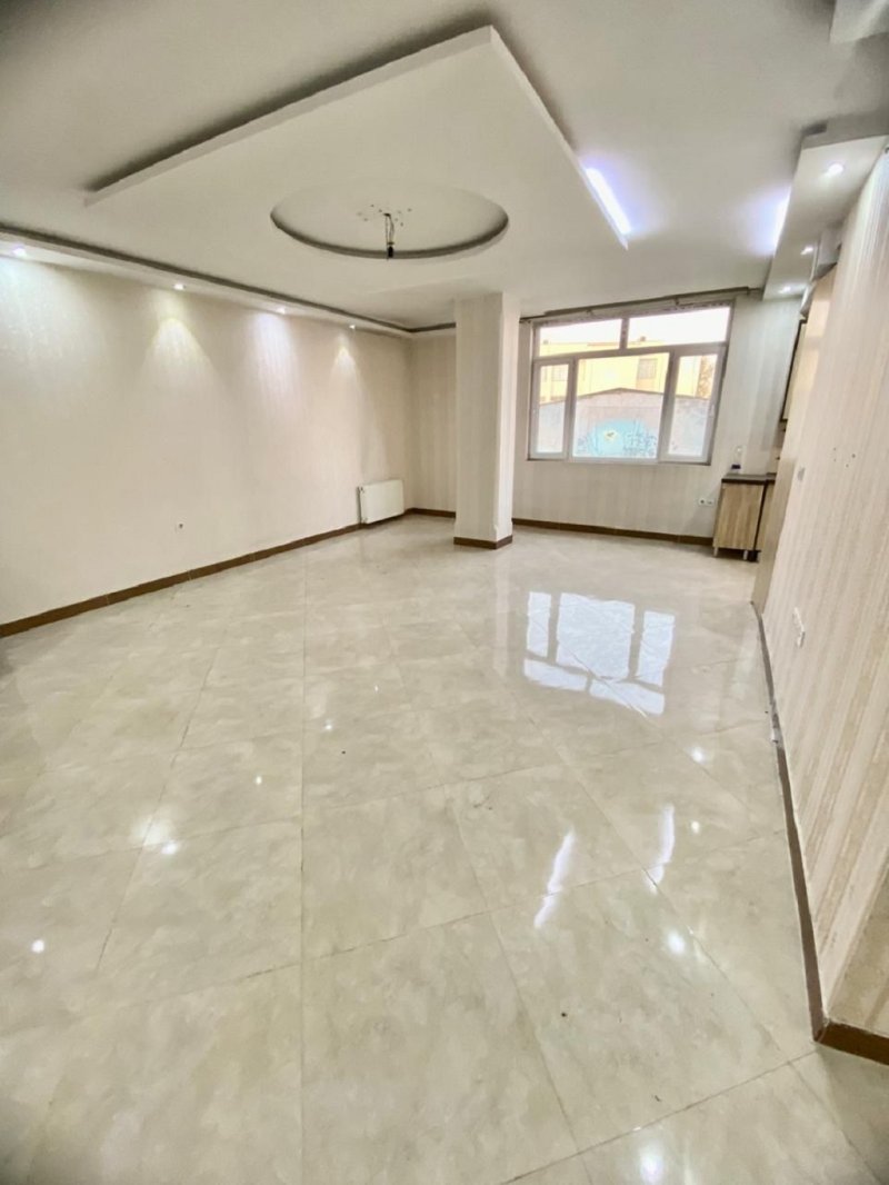 آپارتمان 82 متری دو خوابه در نیروی هوایی تهران
