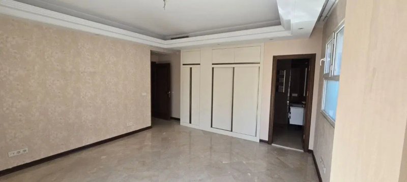 آپارتمان 215 متری سه خوابه در تجریش تهران13596122109