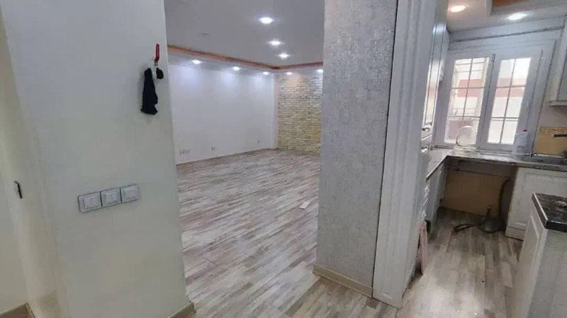 آپارتمان 95 متری دو خوابه در حشمتیه تهران13598722163