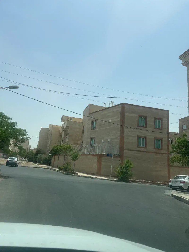 اداری 128 متری سه خوابه در تهران