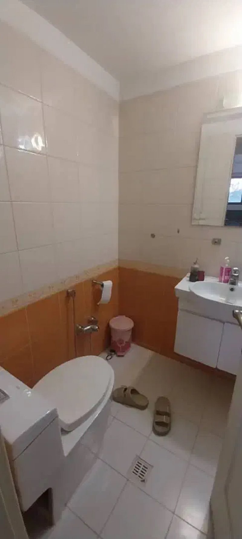 آپارتمان 115 متری دو خوابه در شهرک اکباتان تهران13608722405
