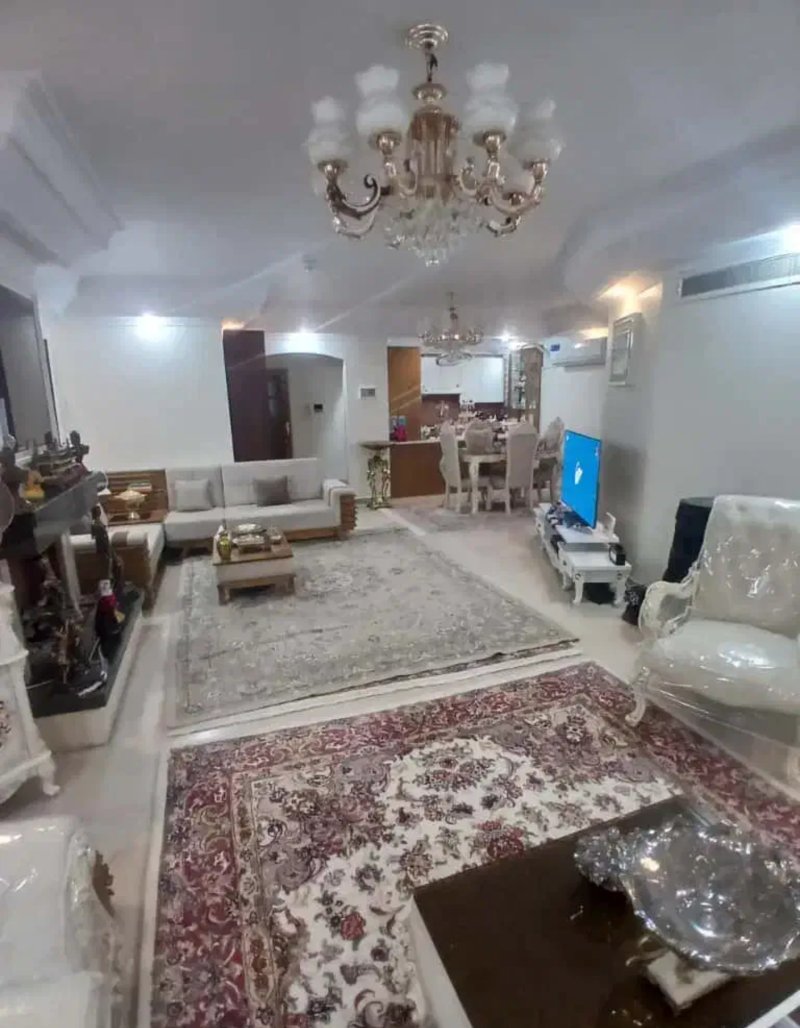 آپارتمان 202 متری سه خوابه در قیطریه تهران