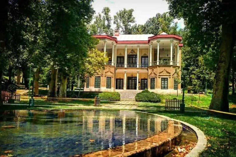 ویلا 800 متری چهارخوابه در زعفرانیه تهران