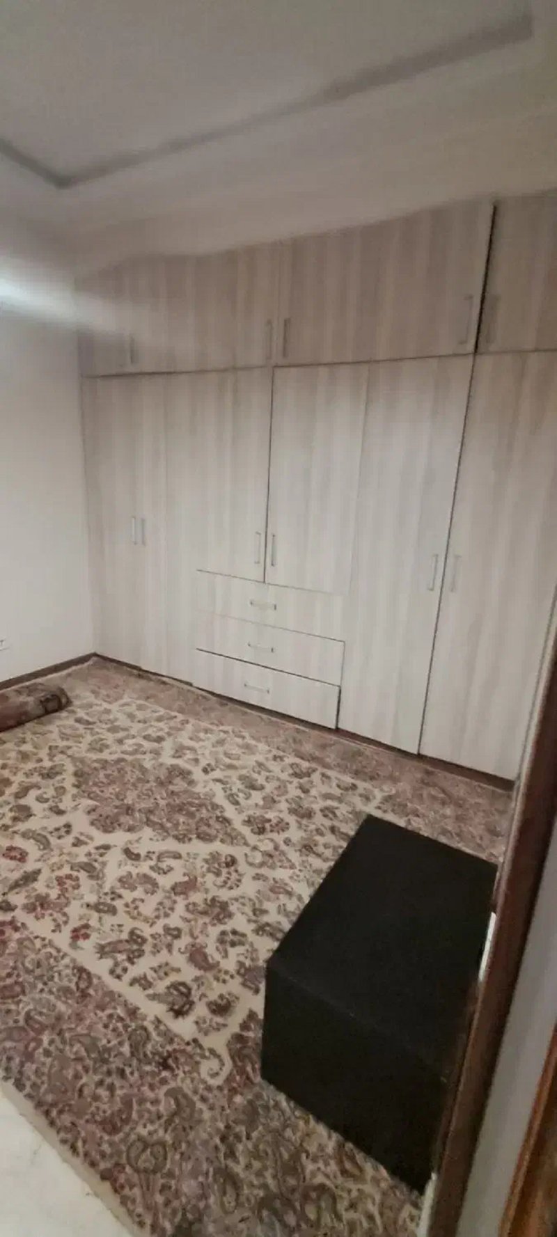 آپارتمان 160 متری سه خوابه در اندرزگو تهران13626222806