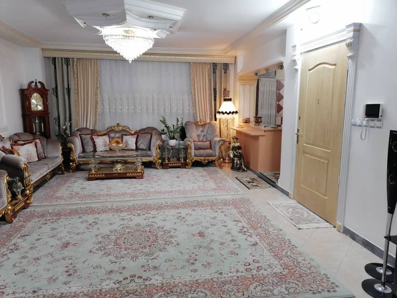 آپارتمان 108 متری دو خوابه در فاز 2 اندیشه13633222956