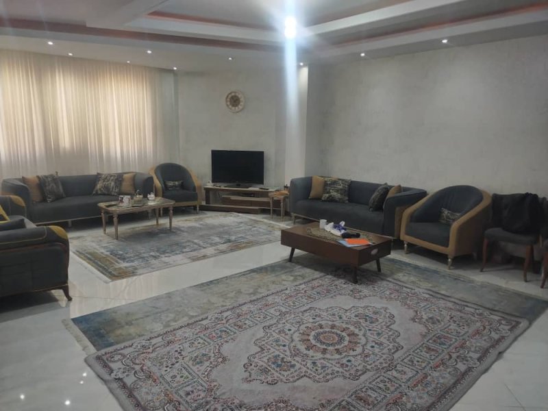 آپارتمان 92 متری دو خوابه در فاز 2 اندیشه13633322961