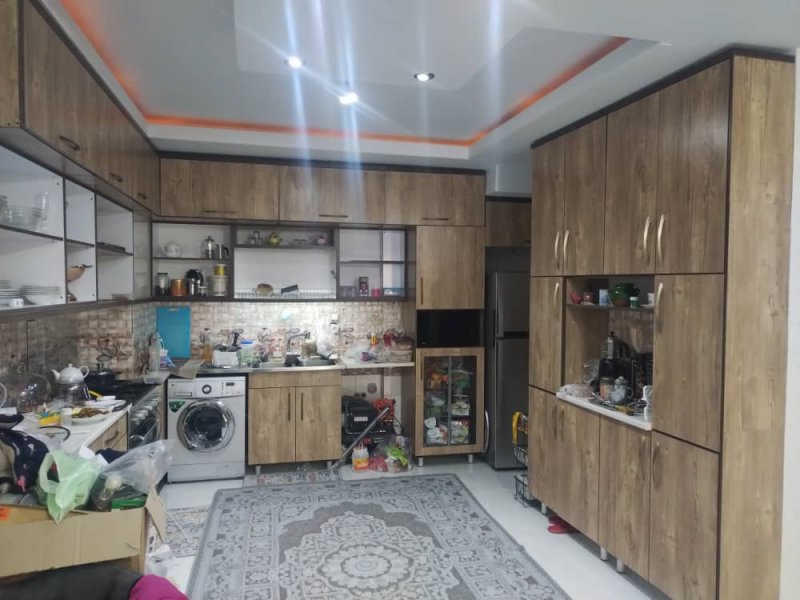 آپارتمان 92 متری دو خوابه در فاز 2 اندیشه13633322962