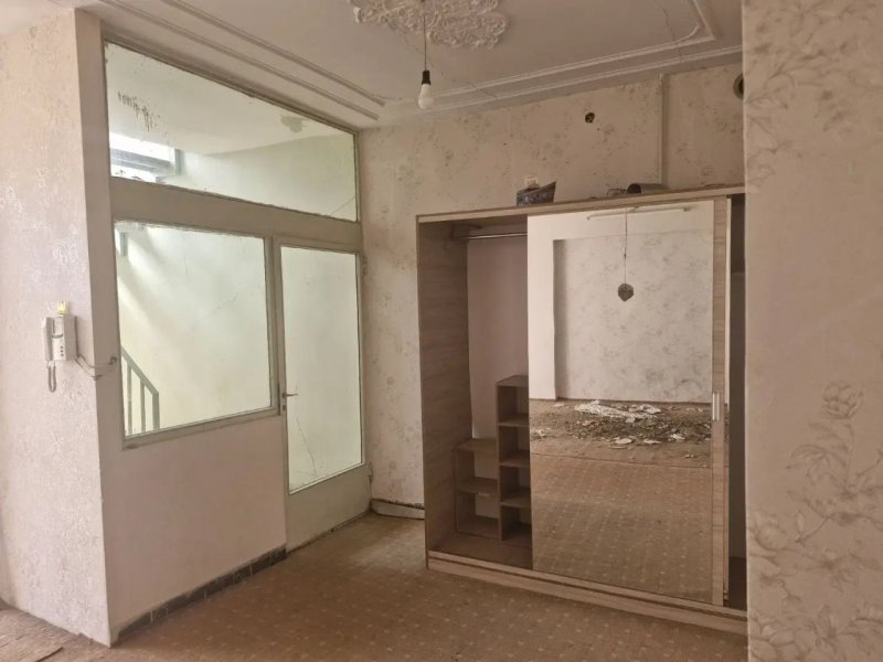 خانه 108 متری یک خوابه در شیخ طوسی غربی اصفهان13634122990