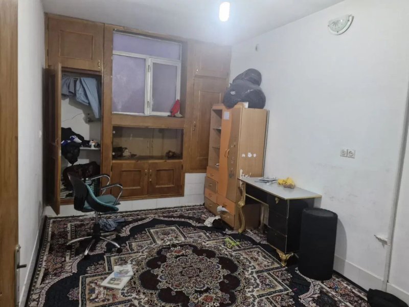 آپارتمان 130 متری دو خوابه در شیخ طوسی غربی اصفهان13634323005