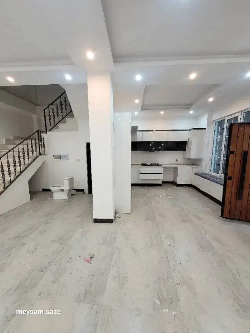 ویلا 220 متری سه خوابه در زیباکنار13634523015