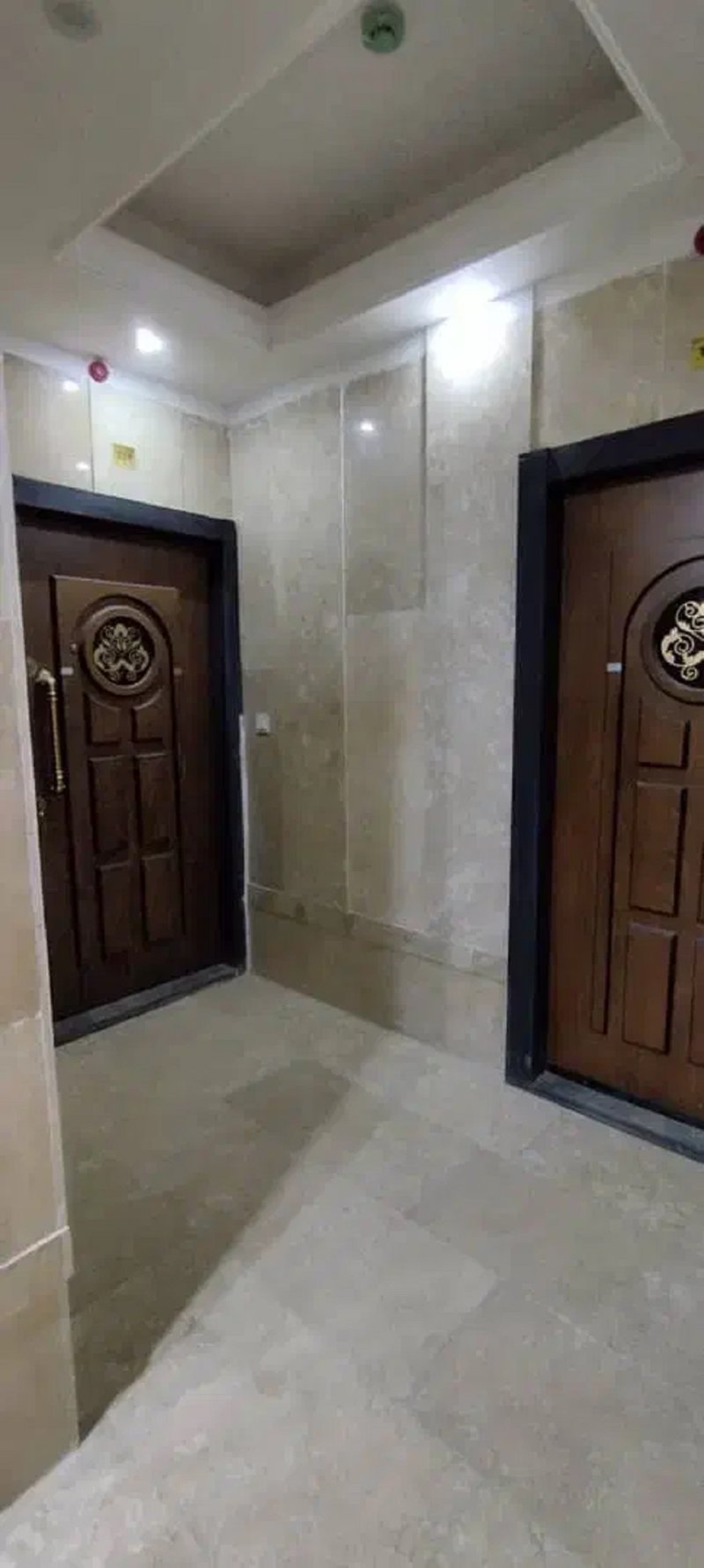 آپارتمان 102 متری دو خوابه در امامزاده قدس13636623116
