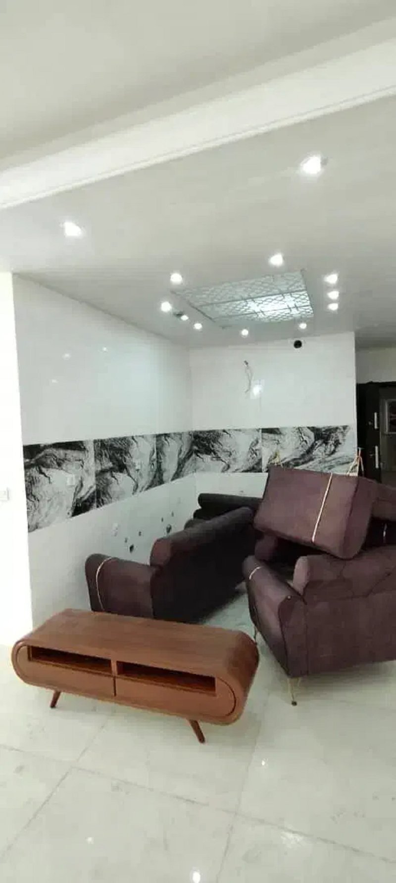 آپارتمان 102 متری دو خوابه در امامزاده قدس13636623119