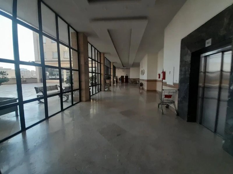 آپارتمان 100 متری دو خوابه در المهدی تهران13639023209