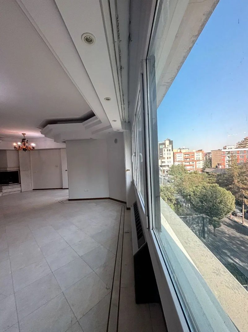 آپارتمان 230 متری چهارخوابه در زعفرانیه تهران13641423272