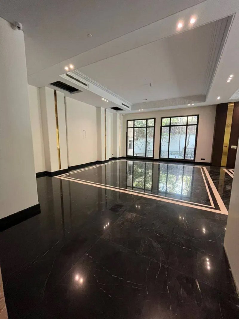 آپارتمان 250 متری سه خوابه در زعفرانیه تهران13642123304