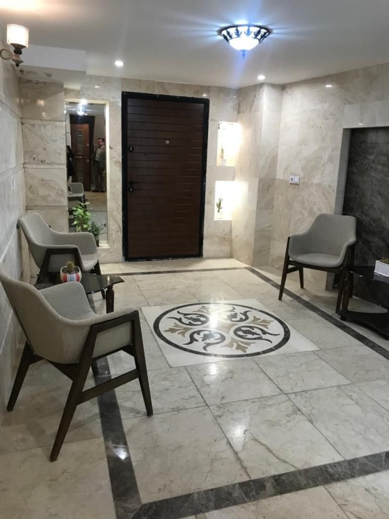 آپارتمان 198 متری سه خوابه در خیابان هراز آمل13645323367
