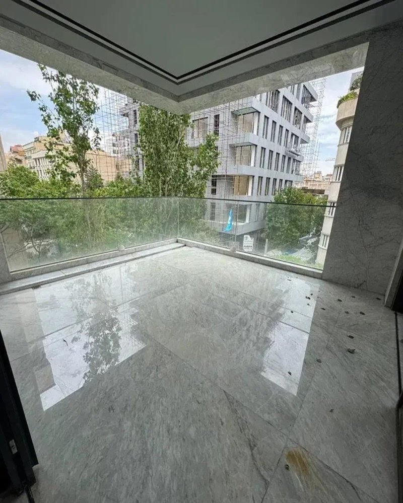 آپارتمان 340 متری چهارخوابه در فرمانیه تهران13652623447