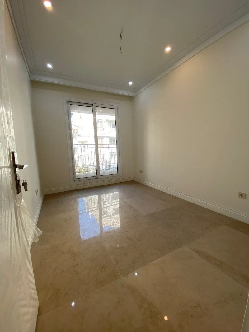 آپارتمان 125 متری سه خوابه در پاسداران تهران13660523574