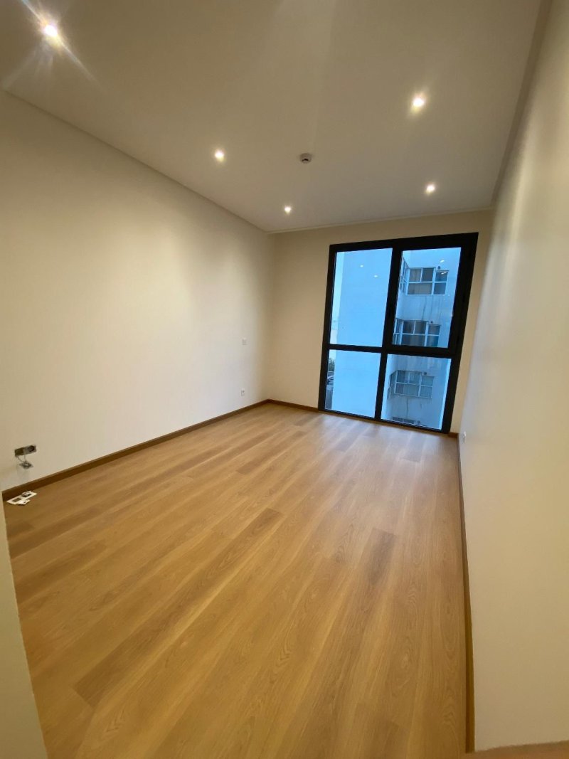 آپارتمان 240 متری سه خوابه در پاسداران تهران13661023597