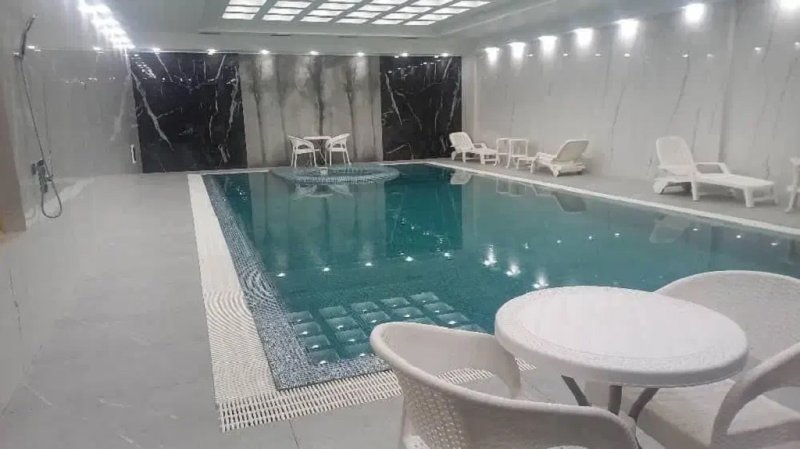 آپارتمان 180 متری سه خوابه در پاسداران تهران13662123640