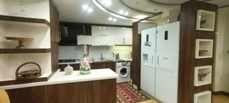 آپارتمان 82 متری دو خوابه در بلوار جمهوری یزد