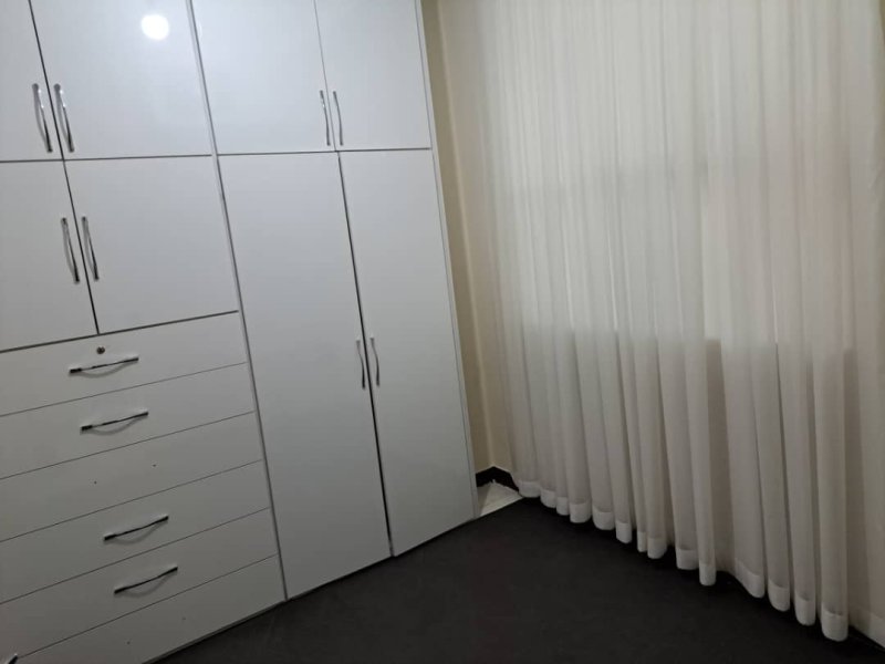 آپارتمان 64 متری دو خوابه در فاز 2 اندیشه13664023706