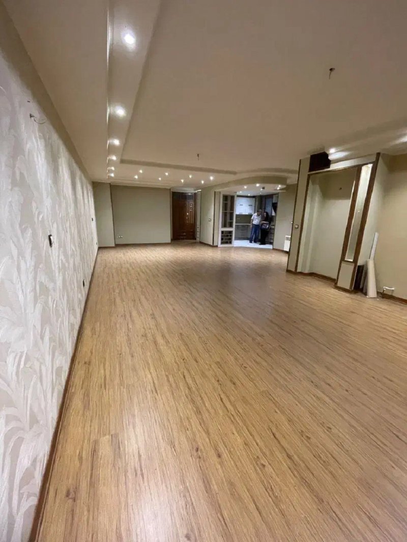 آپارتمان 150 متری سه خوابه در دروس تهران13672823885