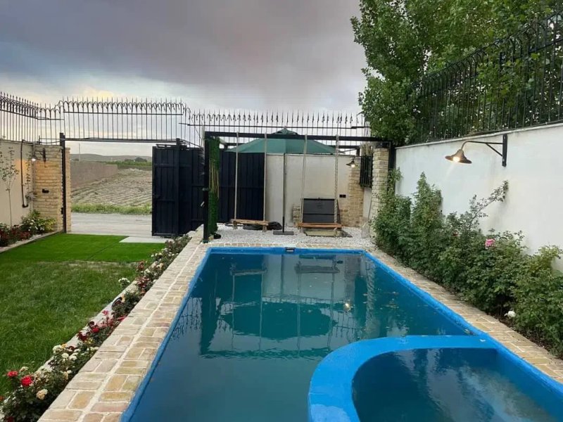 ویلا 200 متری یک خوابه در فاز 4 مهرشهر13677024032