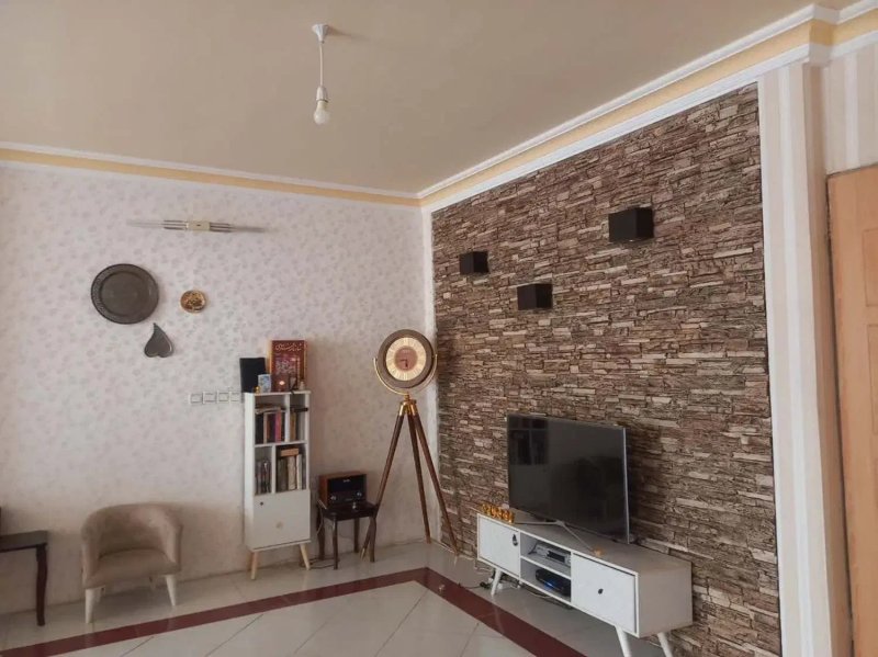 خانه 105 متری دو خوابه در گلبهار