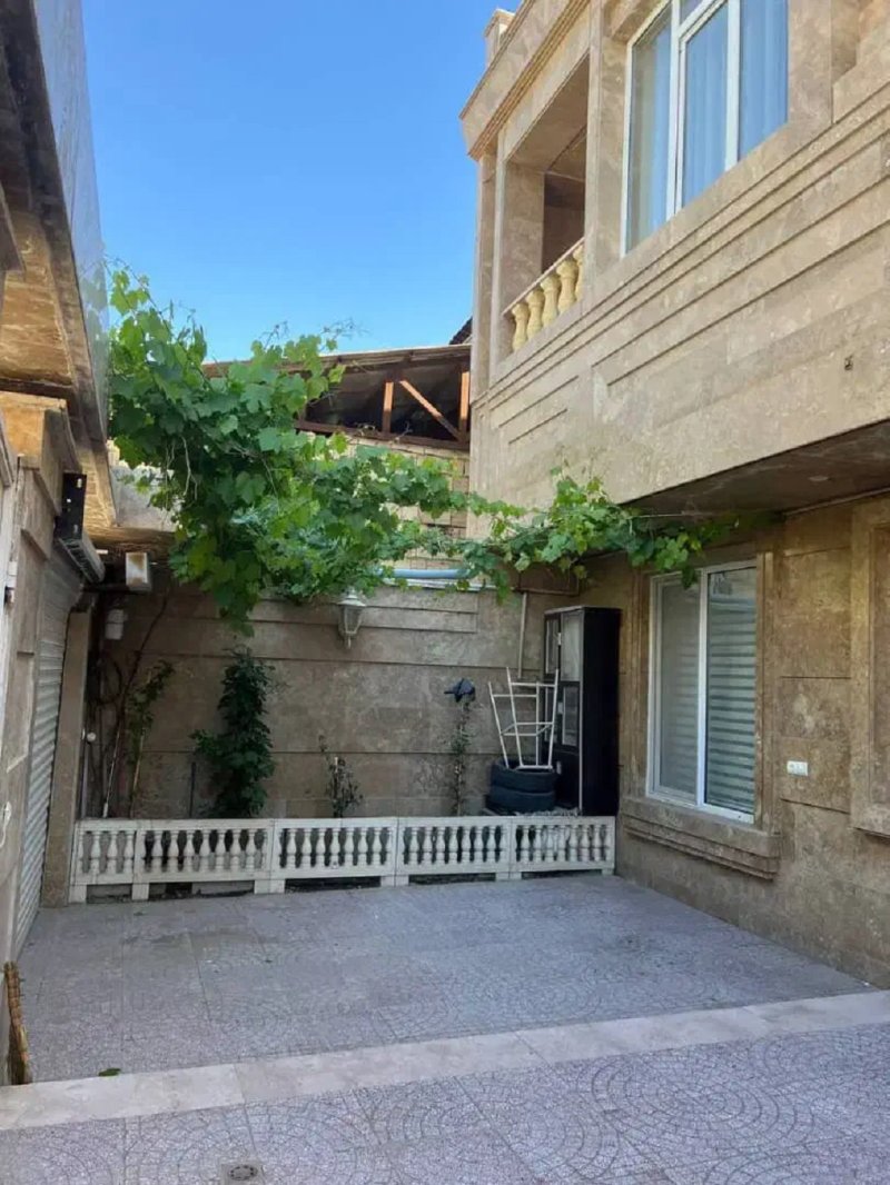 خانه 115 متری سه خوابه در چهارباغ کرج13695124547
