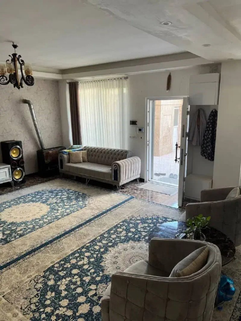 خانه 115 متری سه خوابه در چهارباغ کرج13695124549