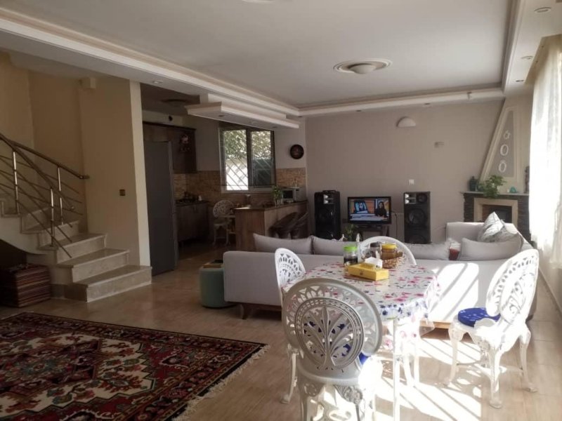 ویلا 1000 متری دو خوابه در چهارباغ کرج13695924593