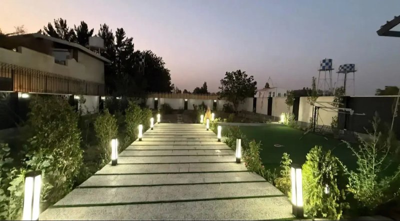 ویلا 1000 متری دو خوابه در شهرک زعفرانیه کرج13697824649