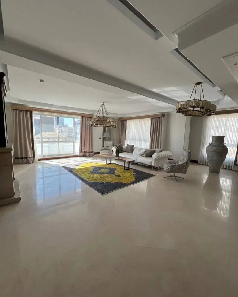 آپارتمان 230 متری سه خوابه در زعفرانیه تهران13699724720