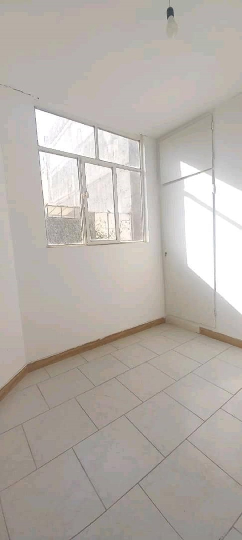 آپارتمان 65 متری دو خوابه در فاز 1 اندیشه13700024728