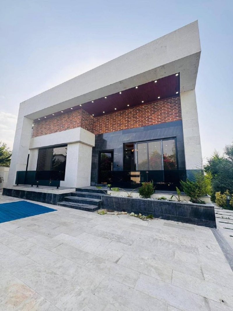 ویلا 600 متری سه خوابه در امیرآباد چمستان13703924847