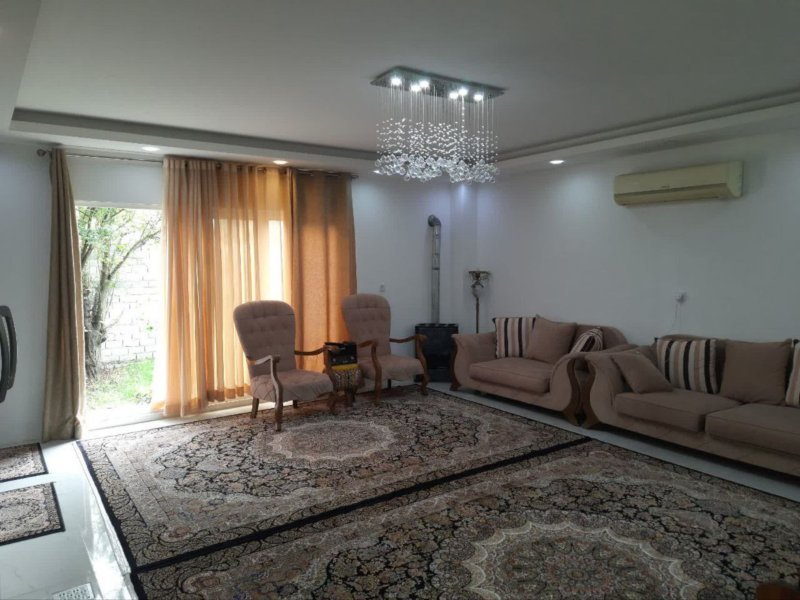 ویلا 210 متری یک خوابه در آمل13708624896