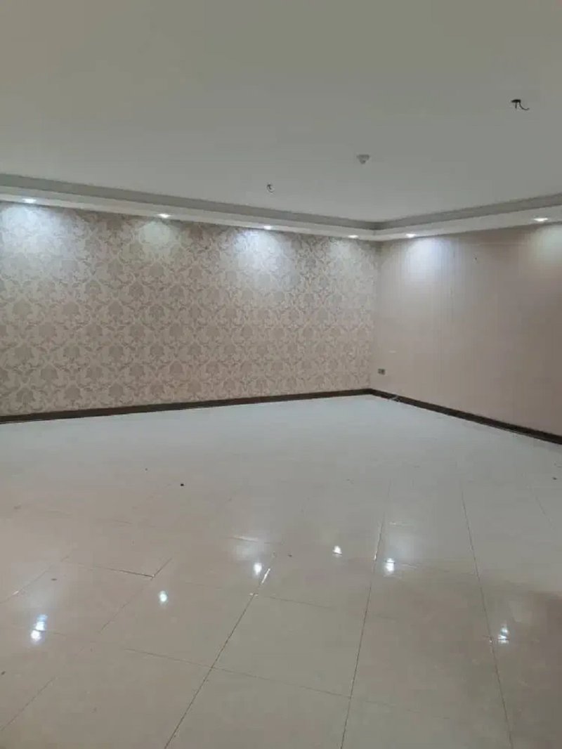 آپارتمان 130 متری سه خوابه در چیذر تهران13712025014