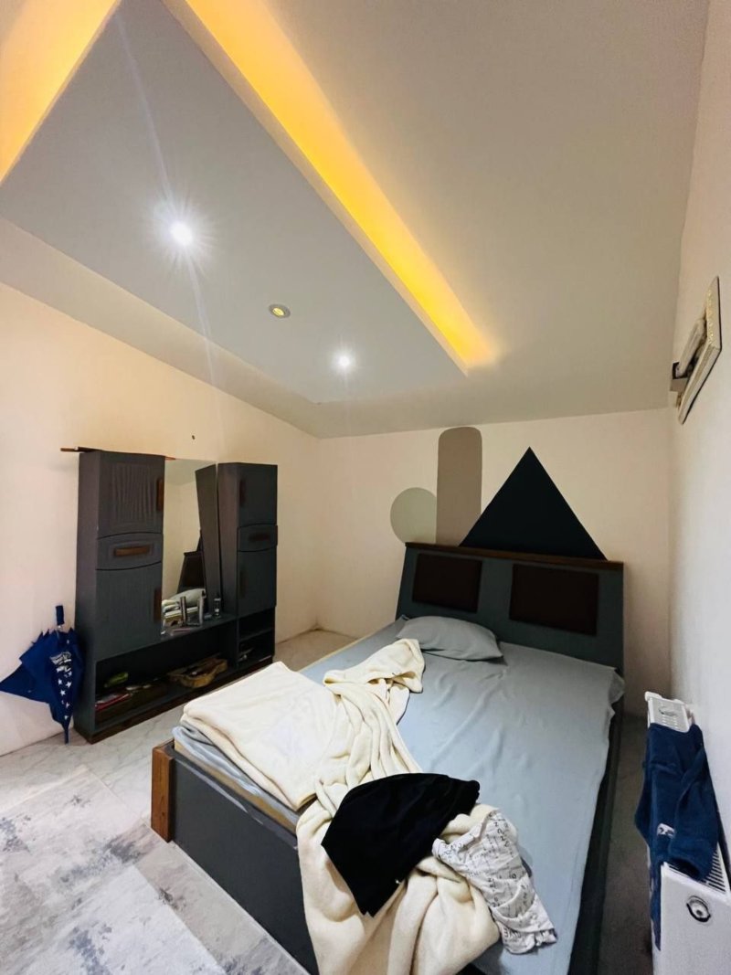 ویلا 320 متری در سعادت آباد چمستان13716425147