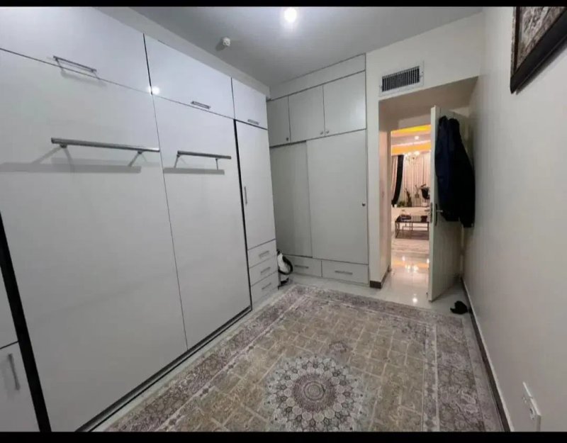 آپارتمان 108 متری سه خوابه در افسریه جنوبی تهران13720425218